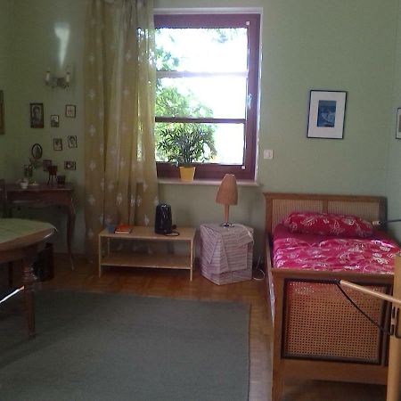 Messezimmer Naehe Zentrum Кьолн Екстериор снимка